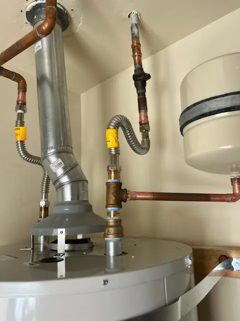 Water heater installation and plumbing repair in Brentwood Park